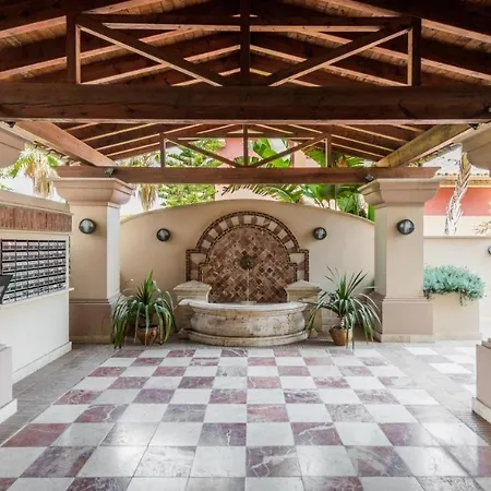 En La Zona Puerto Banus 